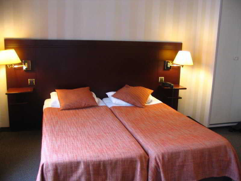 Hotel Espace Champerret Levallois-Perret Eksteriør bilde