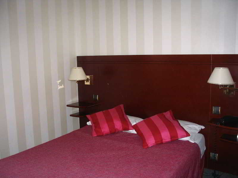 Hotel Espace Champerret Levallois-Perret Eksteriør bilde